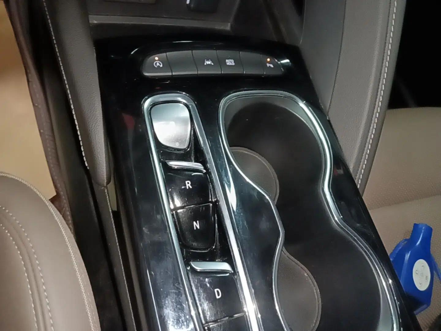 Buick Envision 2021 Encore Plus 652T Five-Seat Luxury Model — миниатюра 17