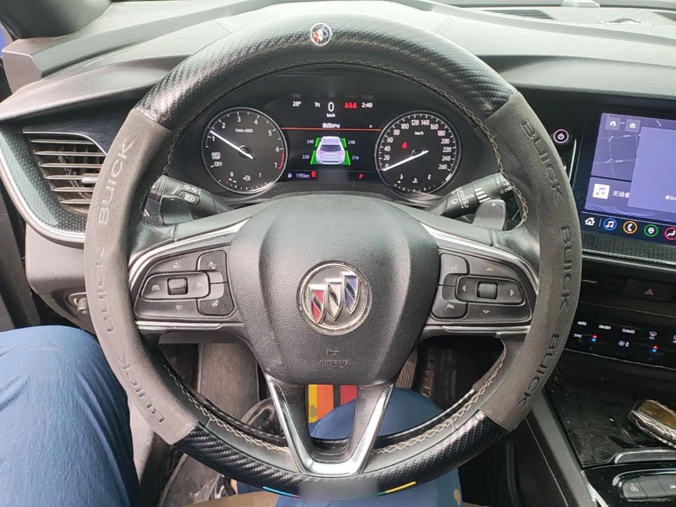 Buick Envision 2021 Encore Plus 652T Five-Seat Luxury Model — миниатюра 14