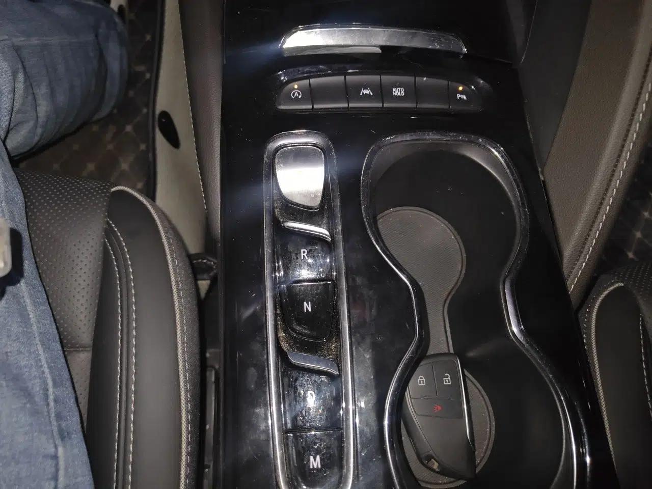 Buick Envision 2022 Encore Plus 552T Five-Seat Luxury Model — миниатюра 15