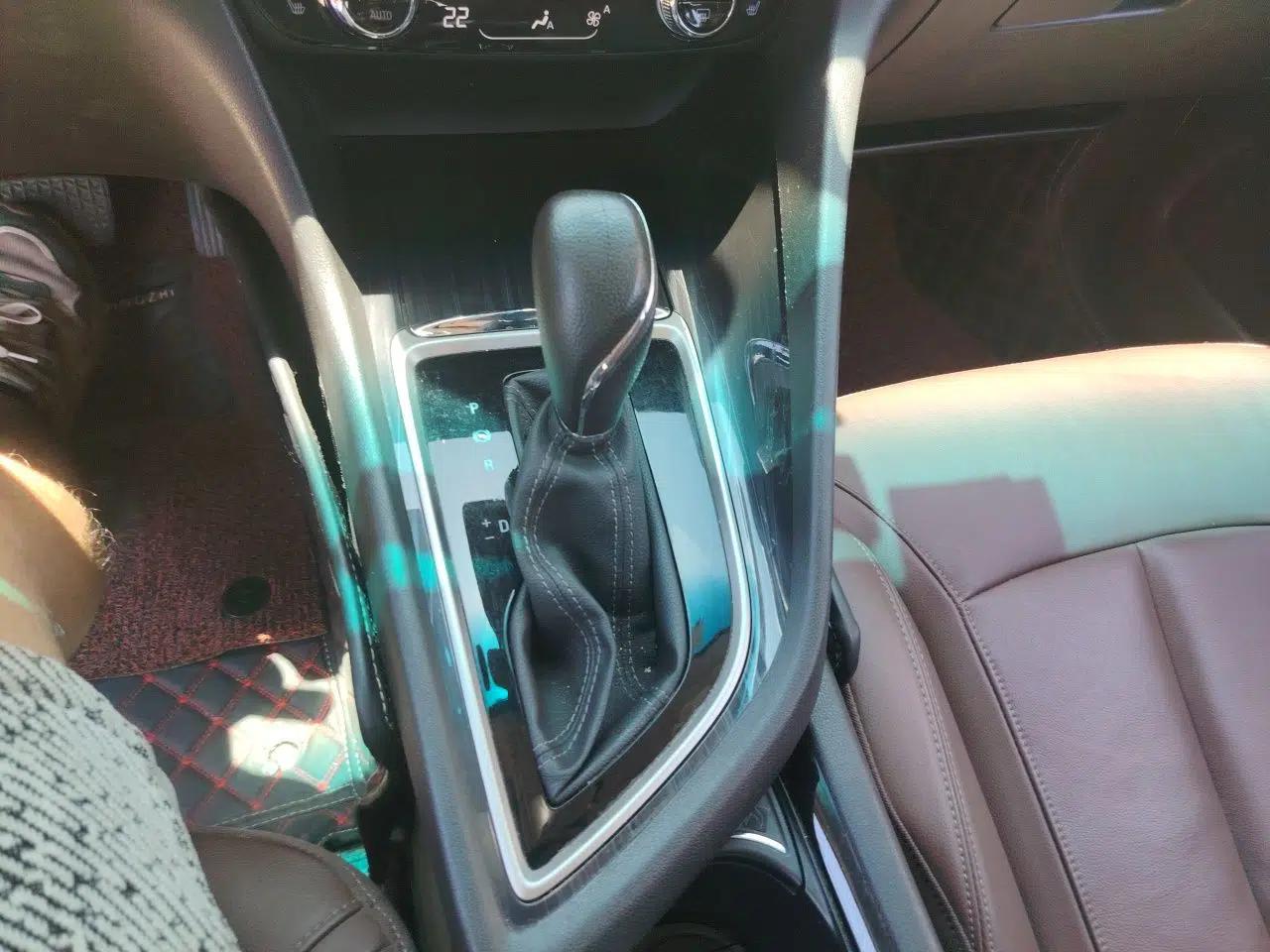 Buick GL6 2018 18T 6-Seater Luxury Model — миниатюра 15