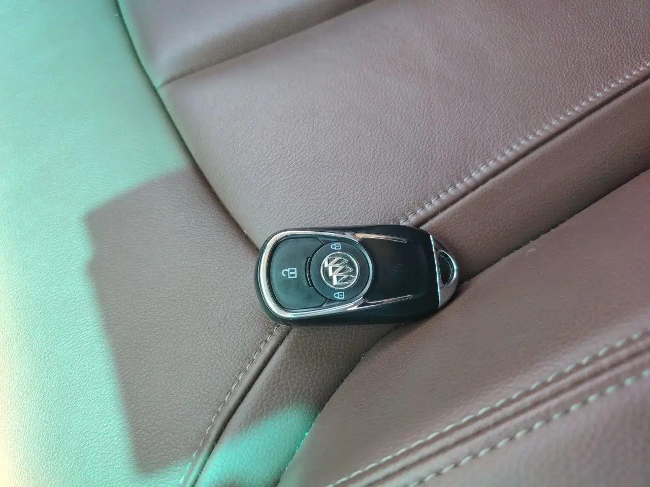 Buick GL6 2018 18T 6-Seater Luxury Model — миниатюра 9