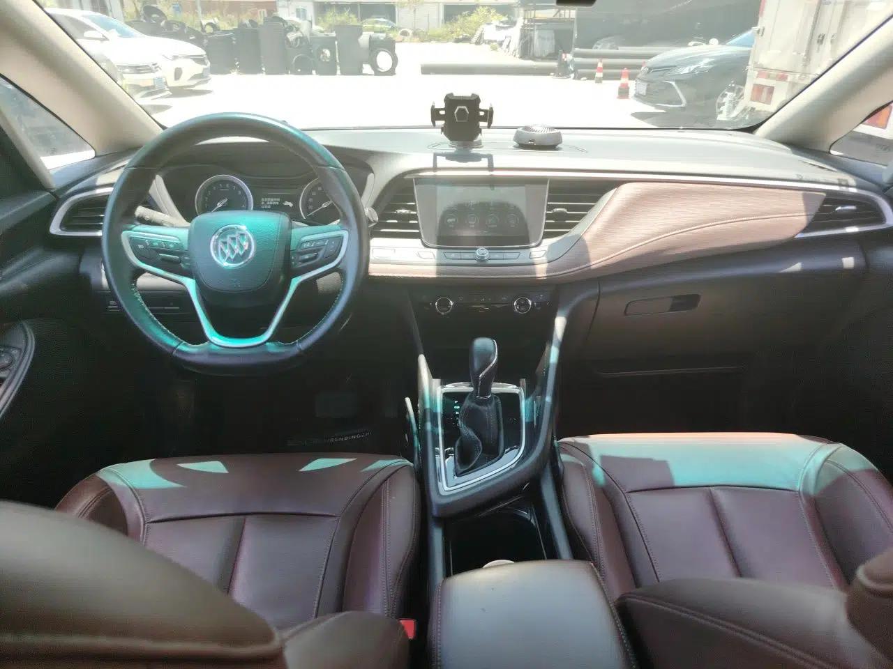 Buick GL6 2018 18T 6-Seater Luxury Model — миниатюра 10
