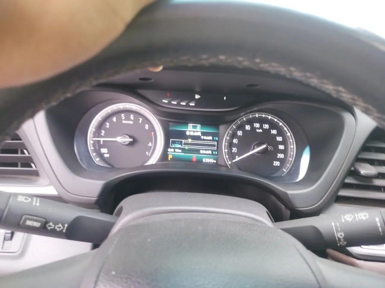 Buick GL6 2018 18T 6-Seater Luxury Model — миниатюра 12