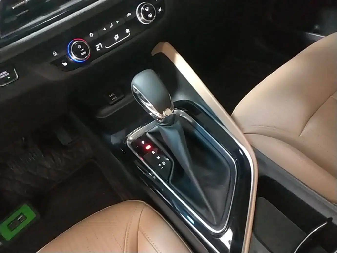 Buick GL6 2021 323T Mild Hybrid Connect Luxury Model — миниатюра 17