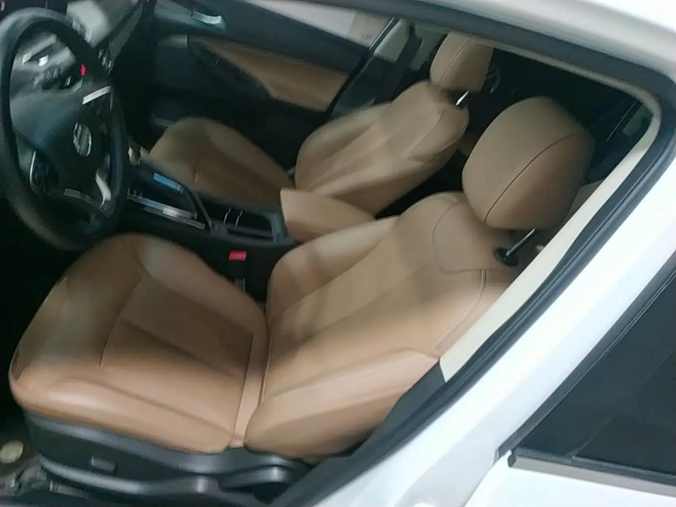 Buick GL6 2021 323T Mild Hybrid Connect Luxury Model — миниатюра 18