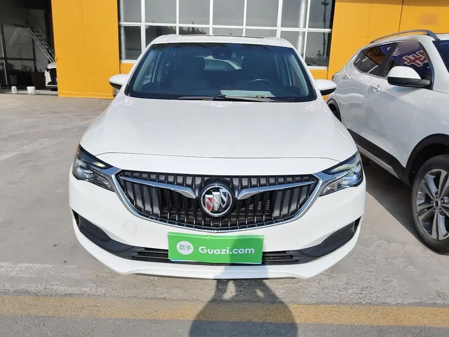 Buick GL6 2018 18T 6-Seater Luxury Model — миниатюра 2