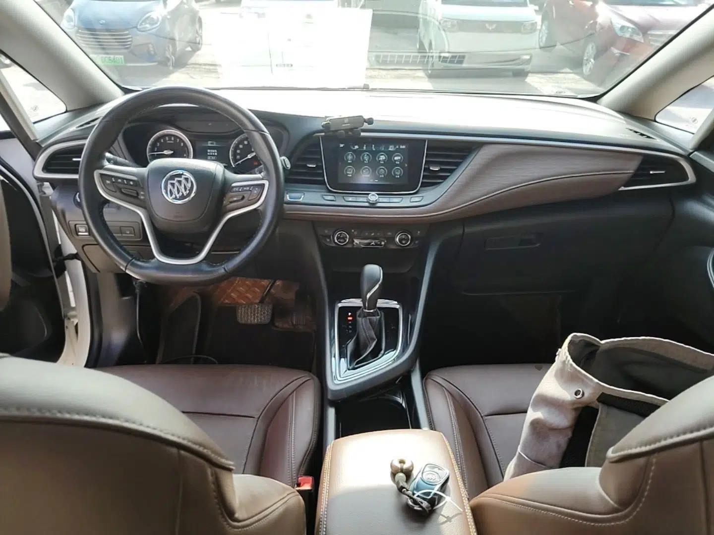 Buick GL6 2018 18T 6-Seater Luxury Model — миниатюра 12