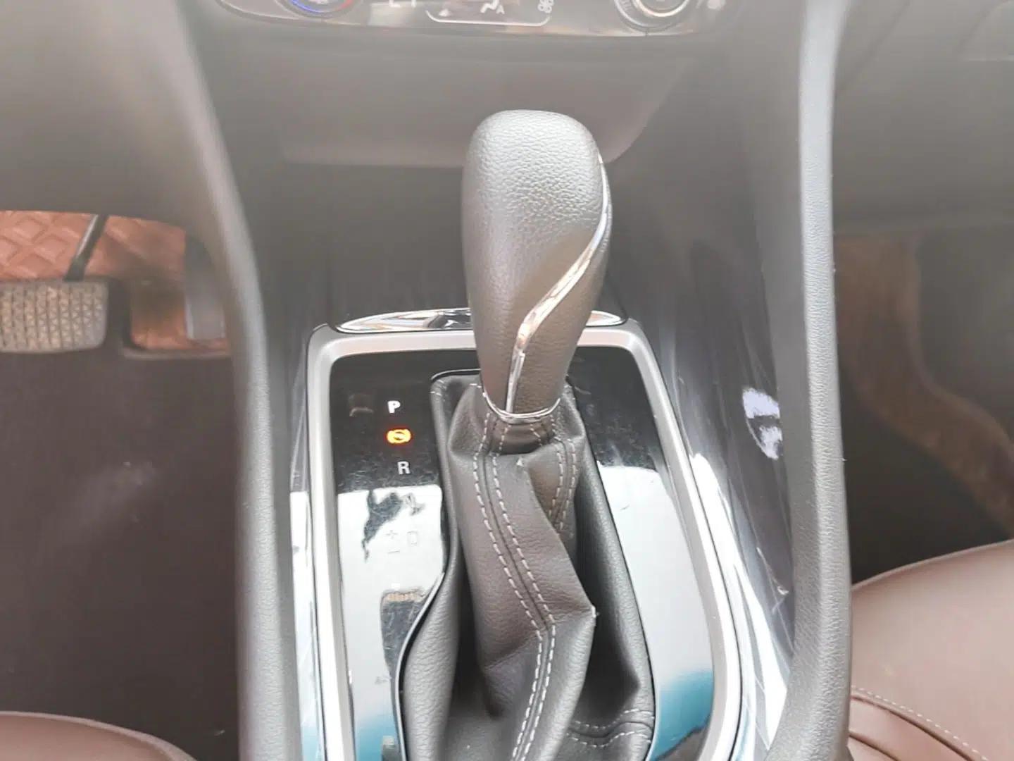 Buick GL6 2018 18T 6-Seater Luxury Model — миниатюра 16