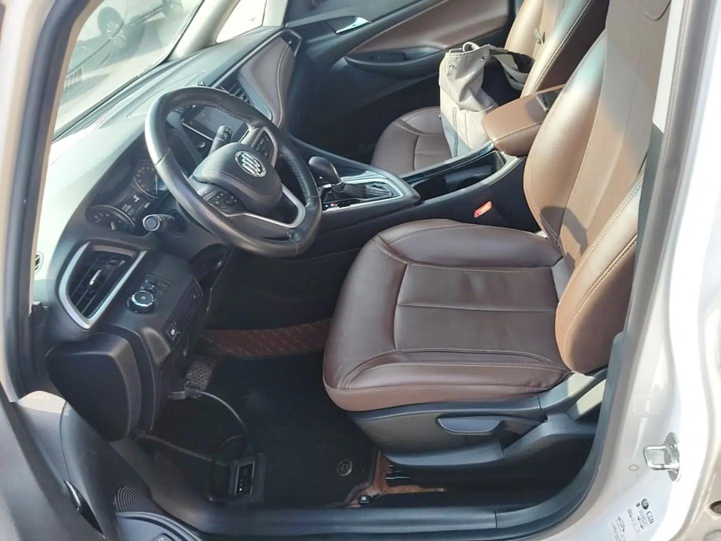 Buick GL6 2018 18T 6-Seater Luxury Model — миниатюра 17