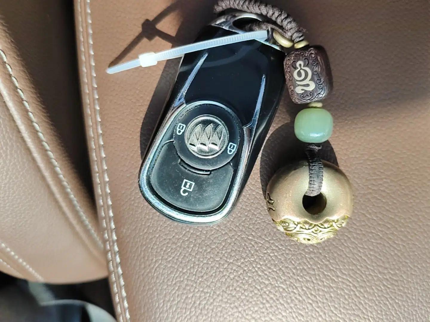 Buick GL6 2018 18T 6-Seater Luxury Model — миниатюра 22