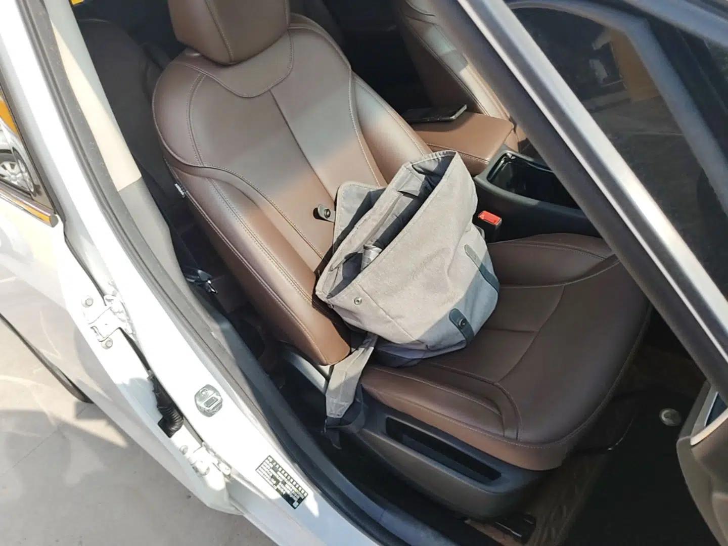 Buick GL6 2018 18T 6-Seater Luxury Model — миниатюра 23