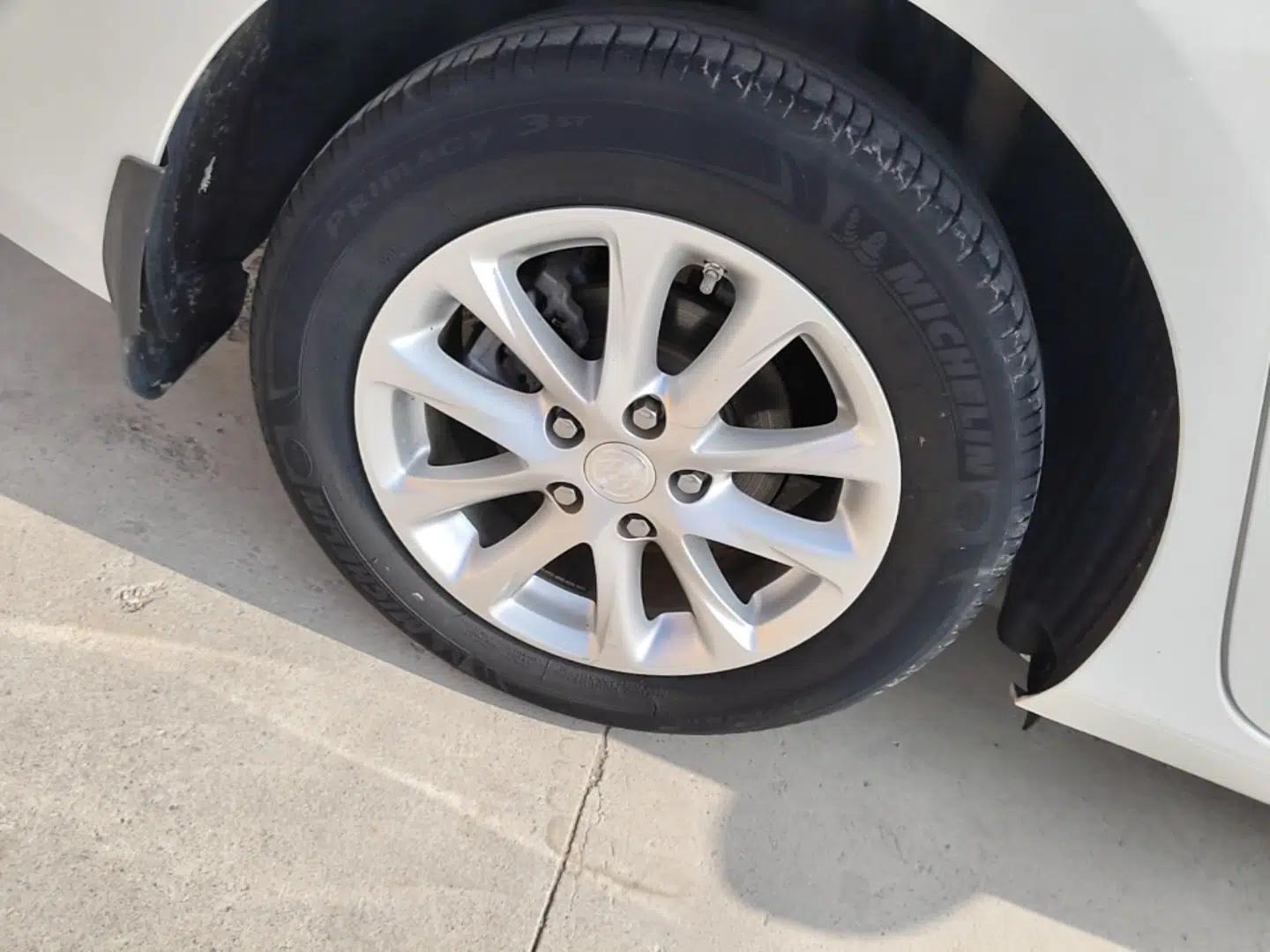 Buick GL6 2018 18T 6-Seater Luxury Model — миниатюра 10