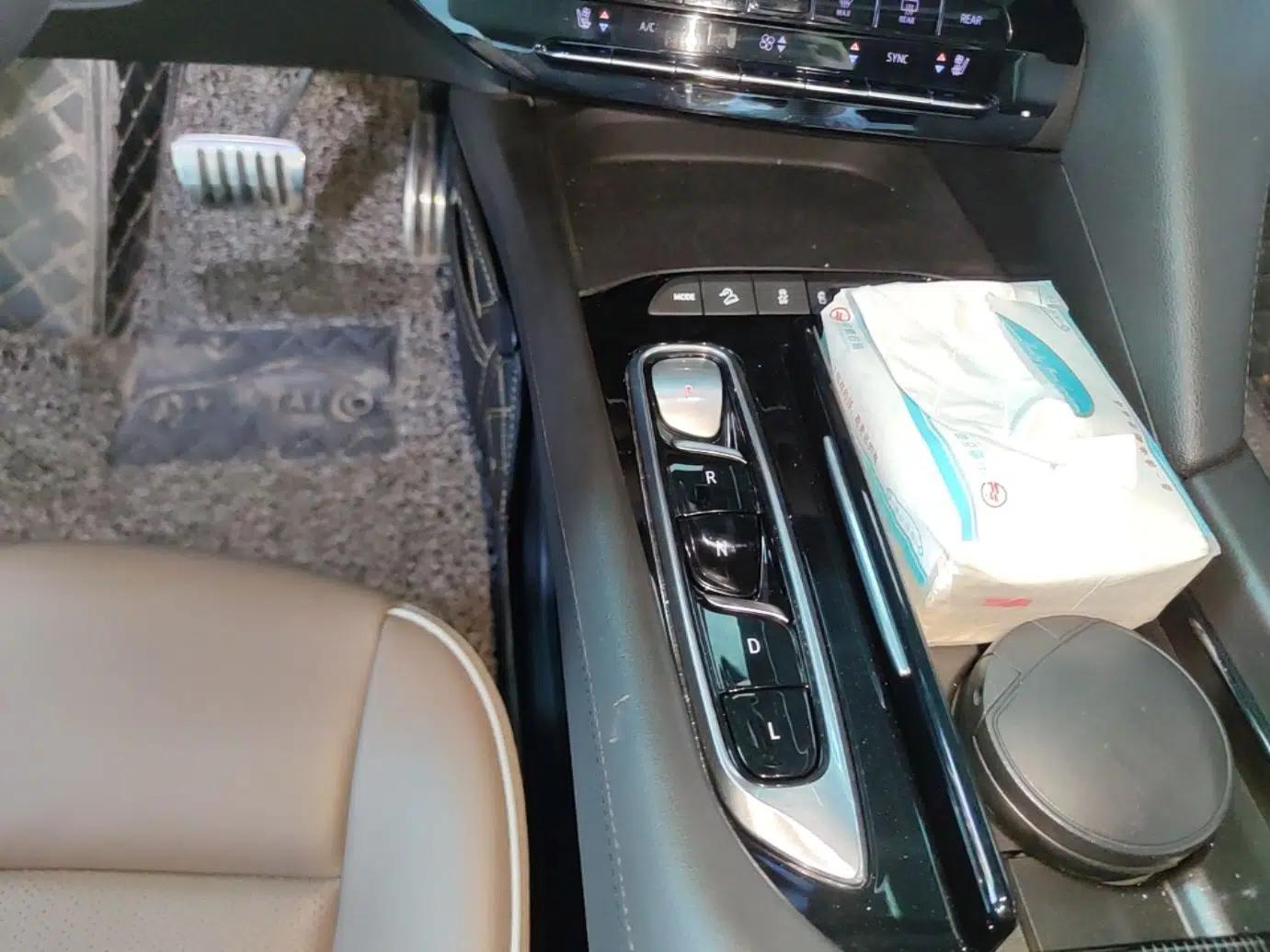 Buick Enclave 2020 28T Four-Wheel Drive Luxury Flagship Edition — миниатюра 17