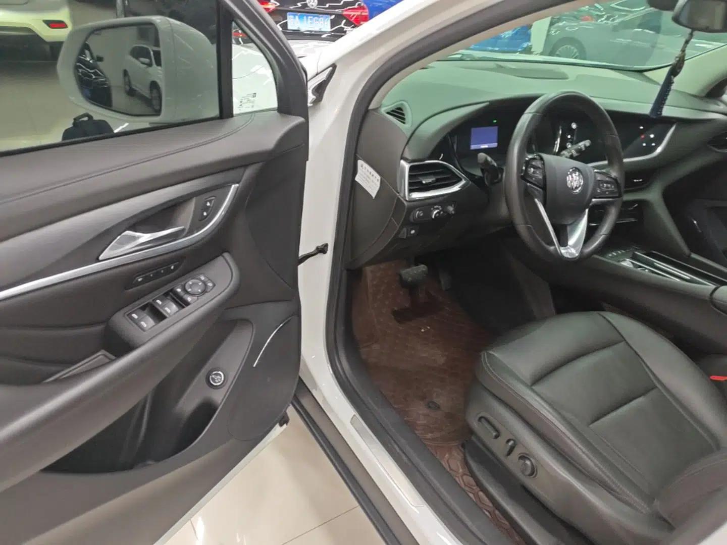 Buick Enclave 2020 28T Two-Wheel Drive Prestige Version — миниатюра 19