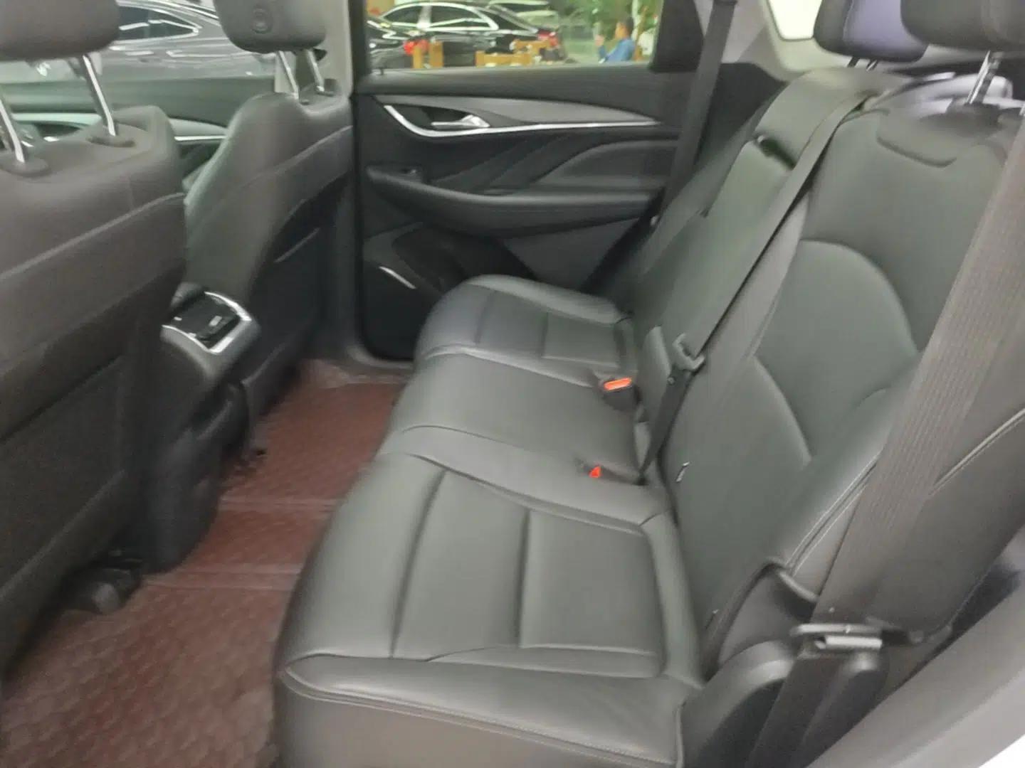 Buick Enclave 2020 28T Two-Wheel Drive Prestige Version — миниатюра 20