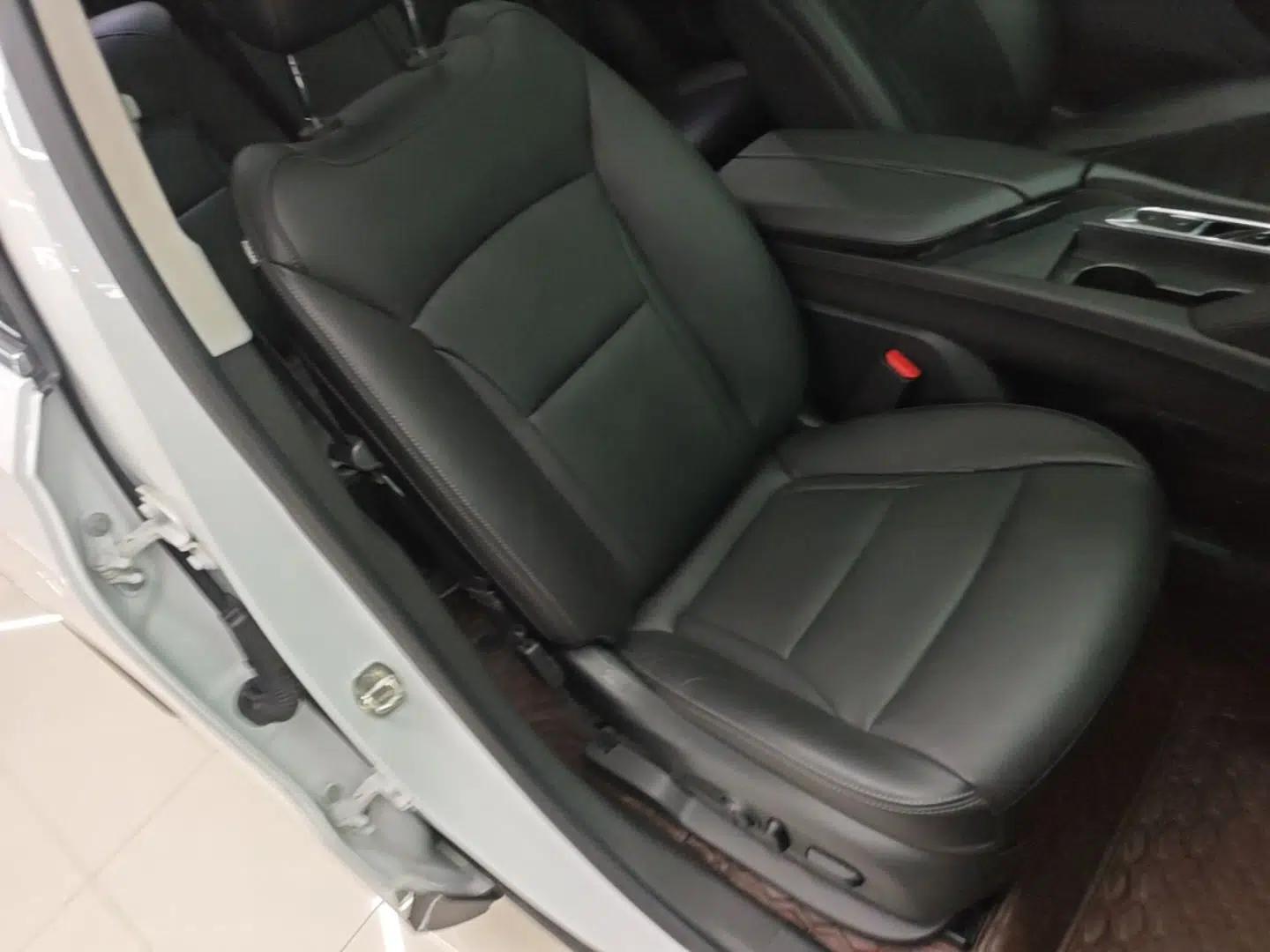 Buick Enclave 2020 28T Two-Wheel Drive Prestige Version — миниатюра 23