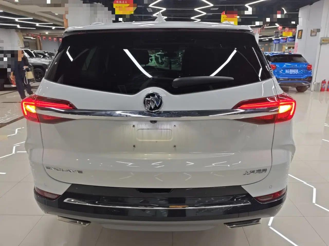 Buick Enclave 2020 28T Two-Wheel Drive Prestige Version — миниатюра 5