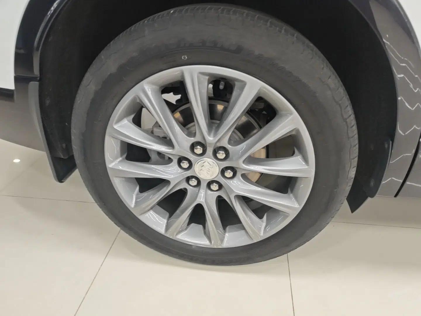 Buick Enclave 2020 28T Two-Wheel Drive Prestige Version — миниатюра 10
