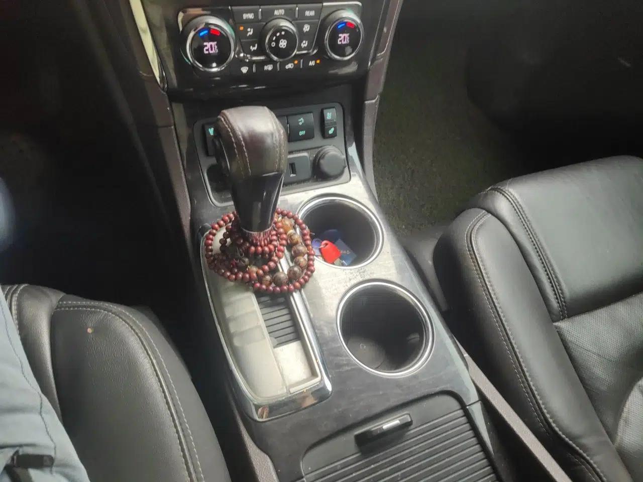 Buick Enclave 2014 3.6L Four-Wheel Drive Smart Luxury Flagship Edition — миниатюра 15