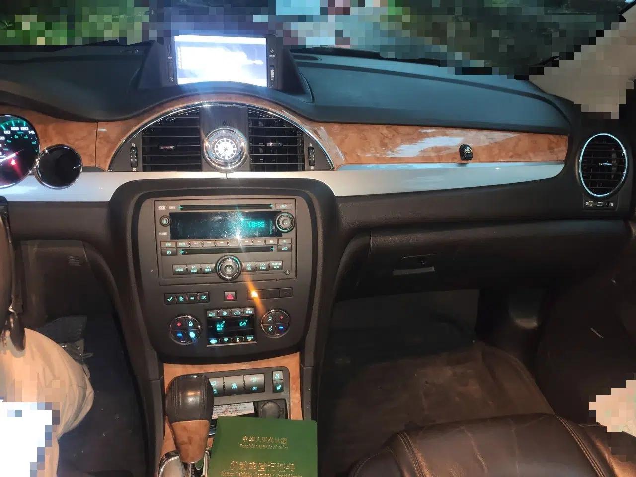 Buick Enclave 2010 3.6L Flagship Edition — миниатюра 14