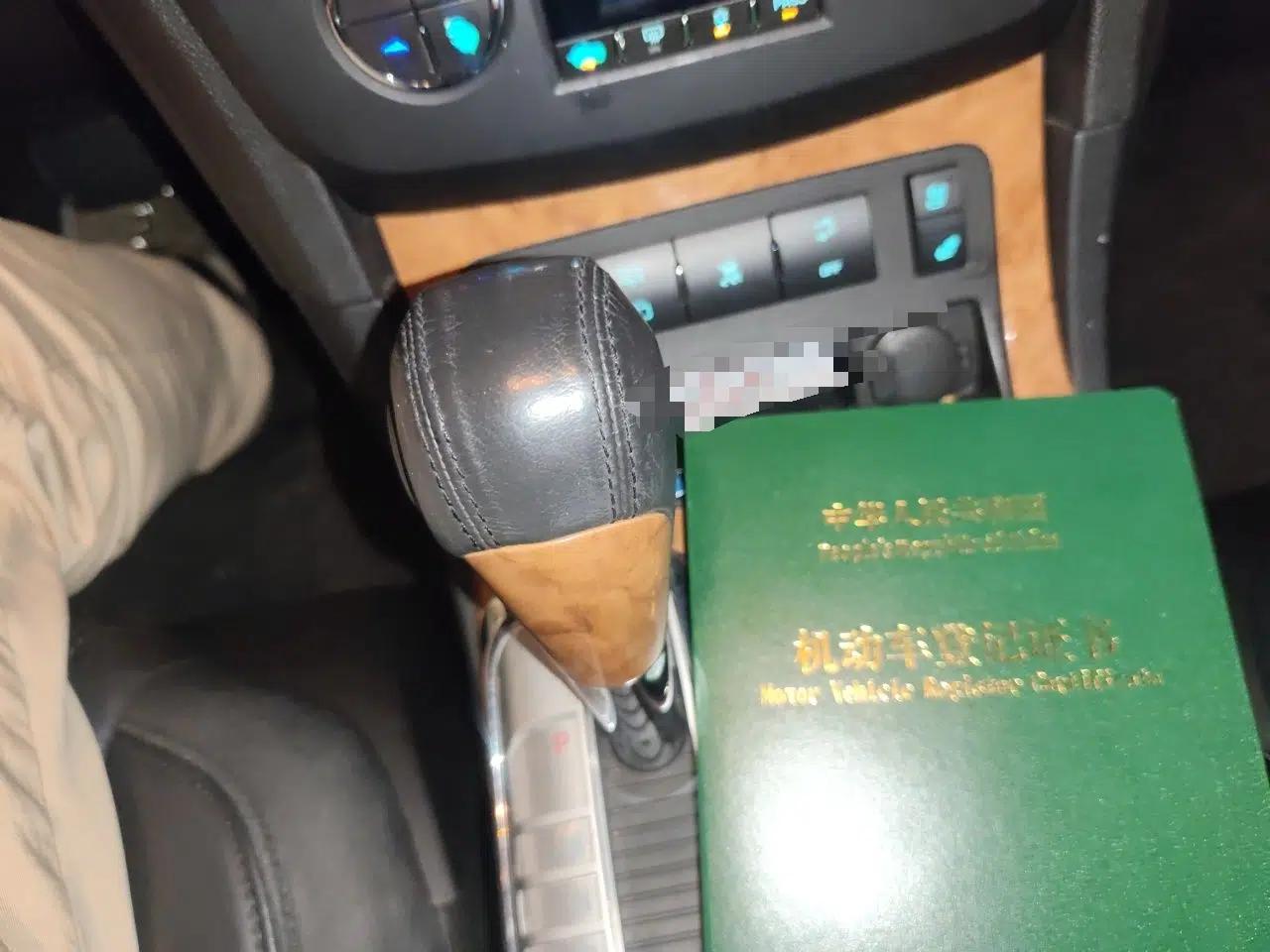 Buick Enclave 2010 3.6L Flagship Edition — миниатюра 15
