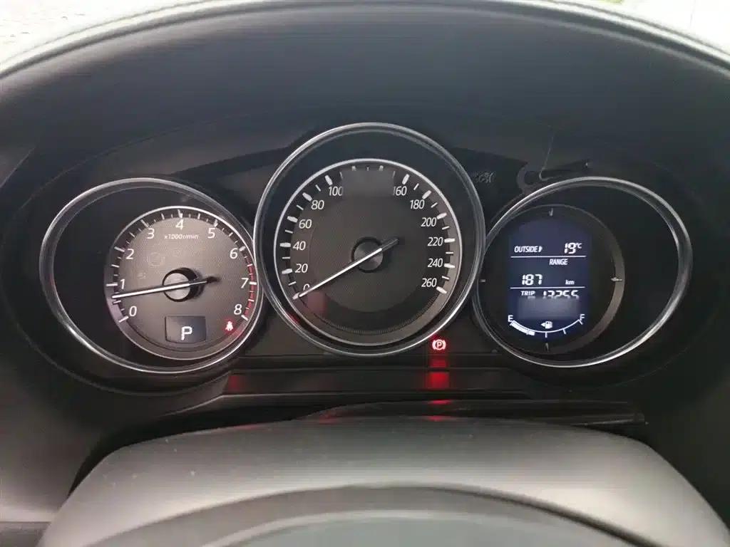 Mazda6 Atenza 2017 2.5L Blue Sky Sport Edition — миниатюра 4