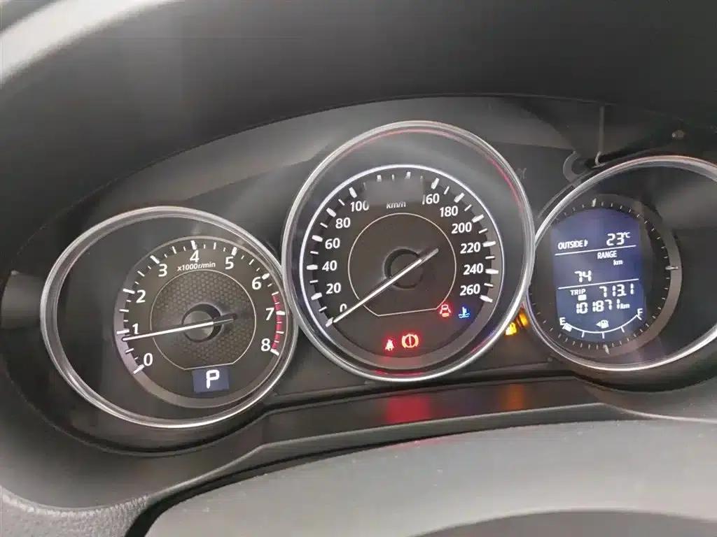 Mazda6 Atenza 2014 2.0L Blue Sky Luxury Edition — миниатюра 4