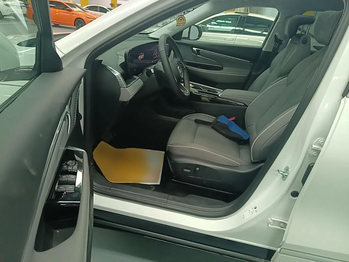 Buick E5 2025 Model 620KM Prestige Edition — миниатюра 19