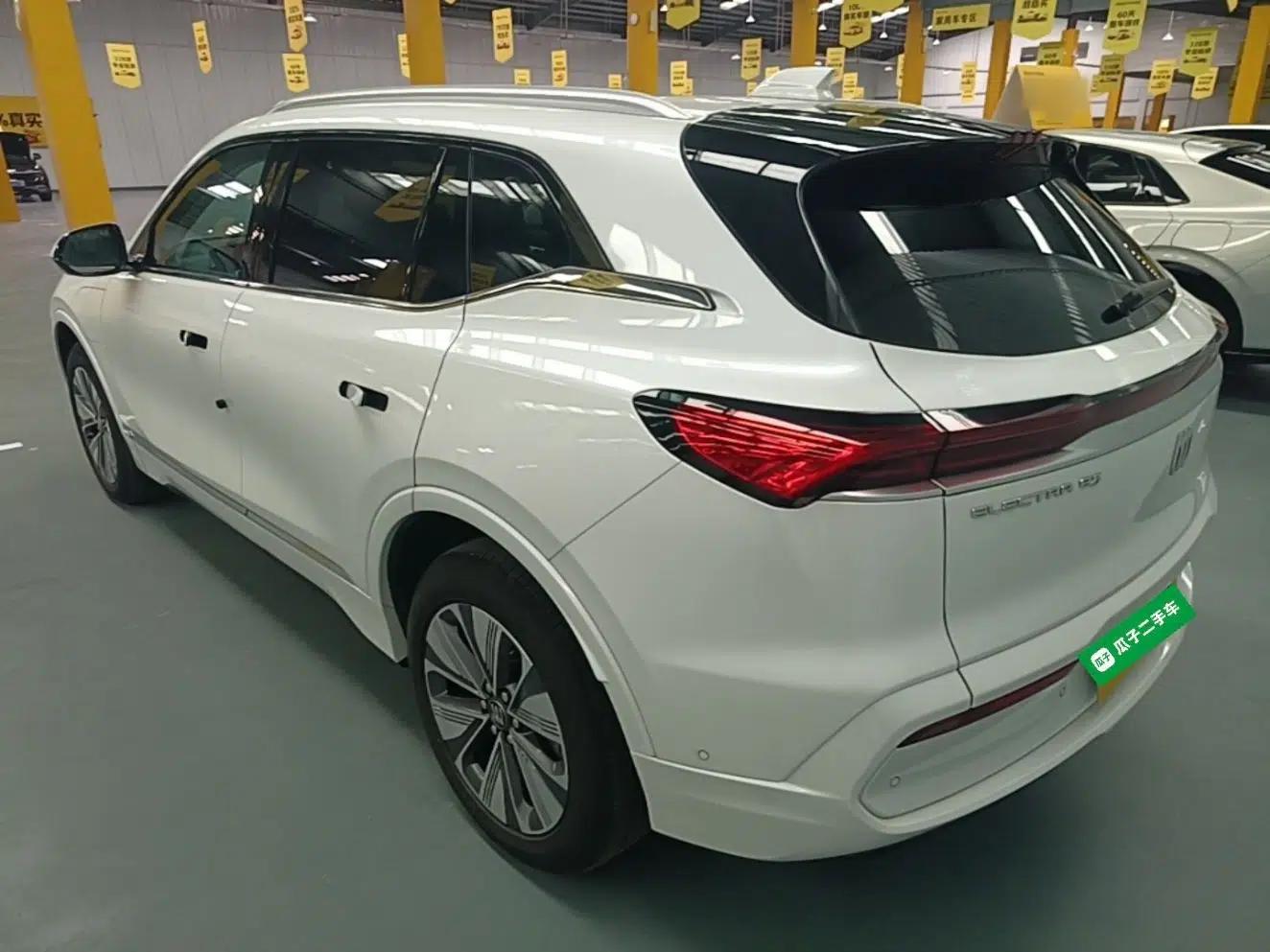 Buick E5 2025 Model 620KM Prestige Edition — миниатюра 4