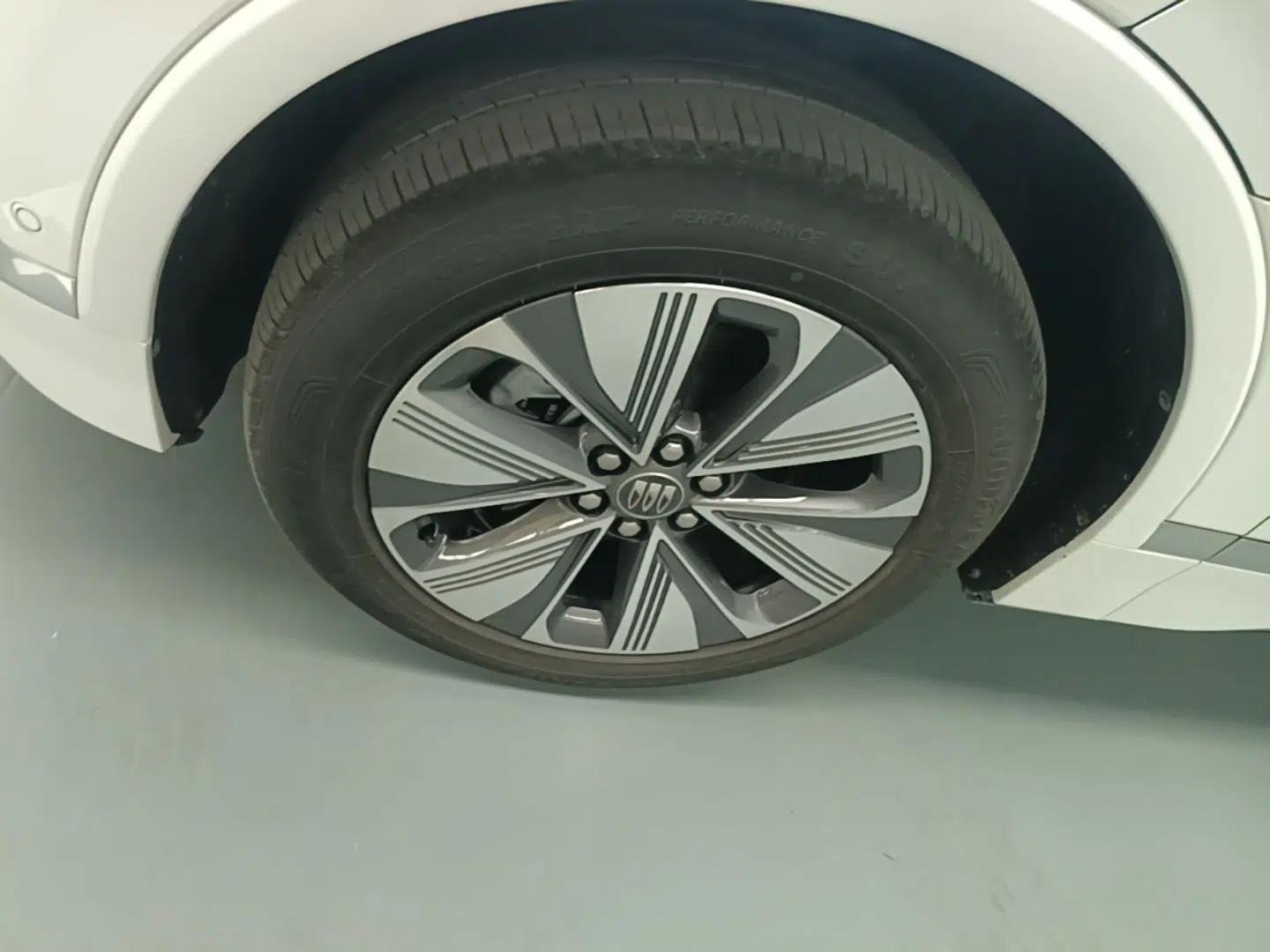 Buick E5 2025 Model 620KM Prestige Edition — миниатюра 8