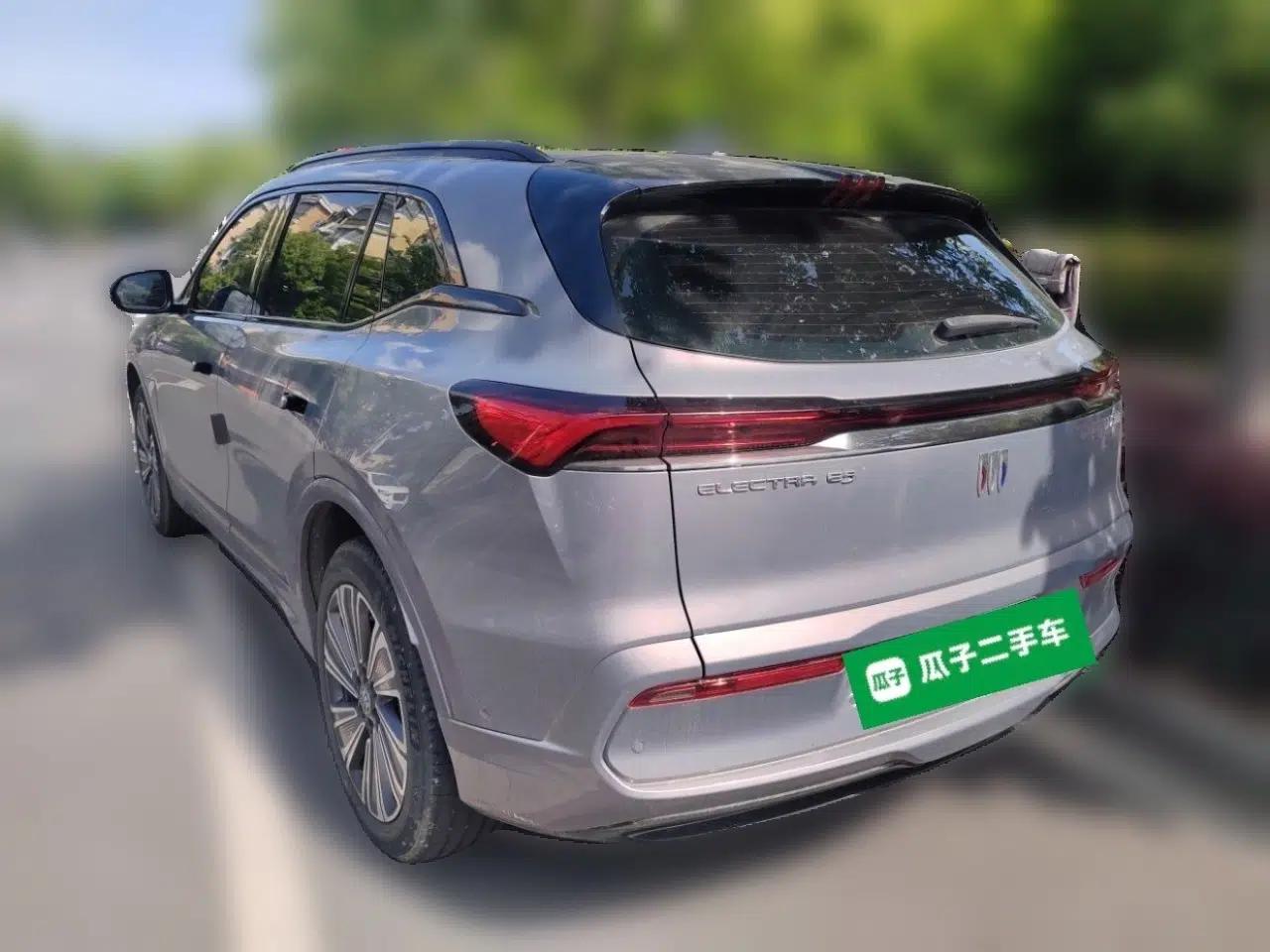 Buick E5 2023 Zhenxiang Standard Range Edition — миниатюра 4