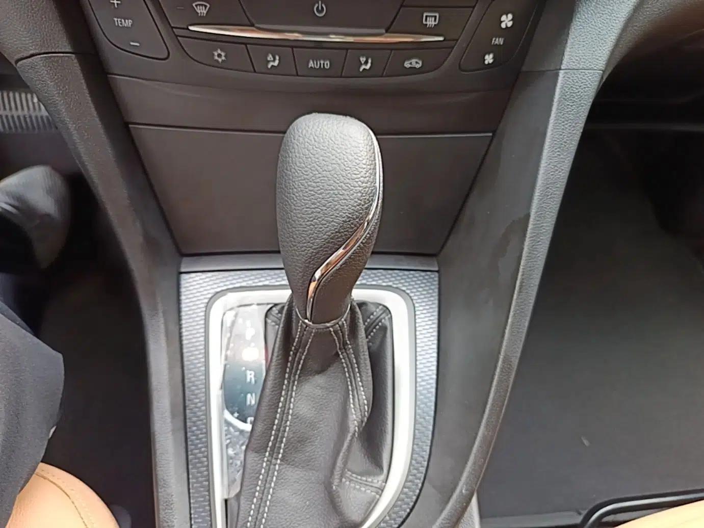 Buick Excelle GX 2018 18T Automatic Flagship Model — миниатюра 17
