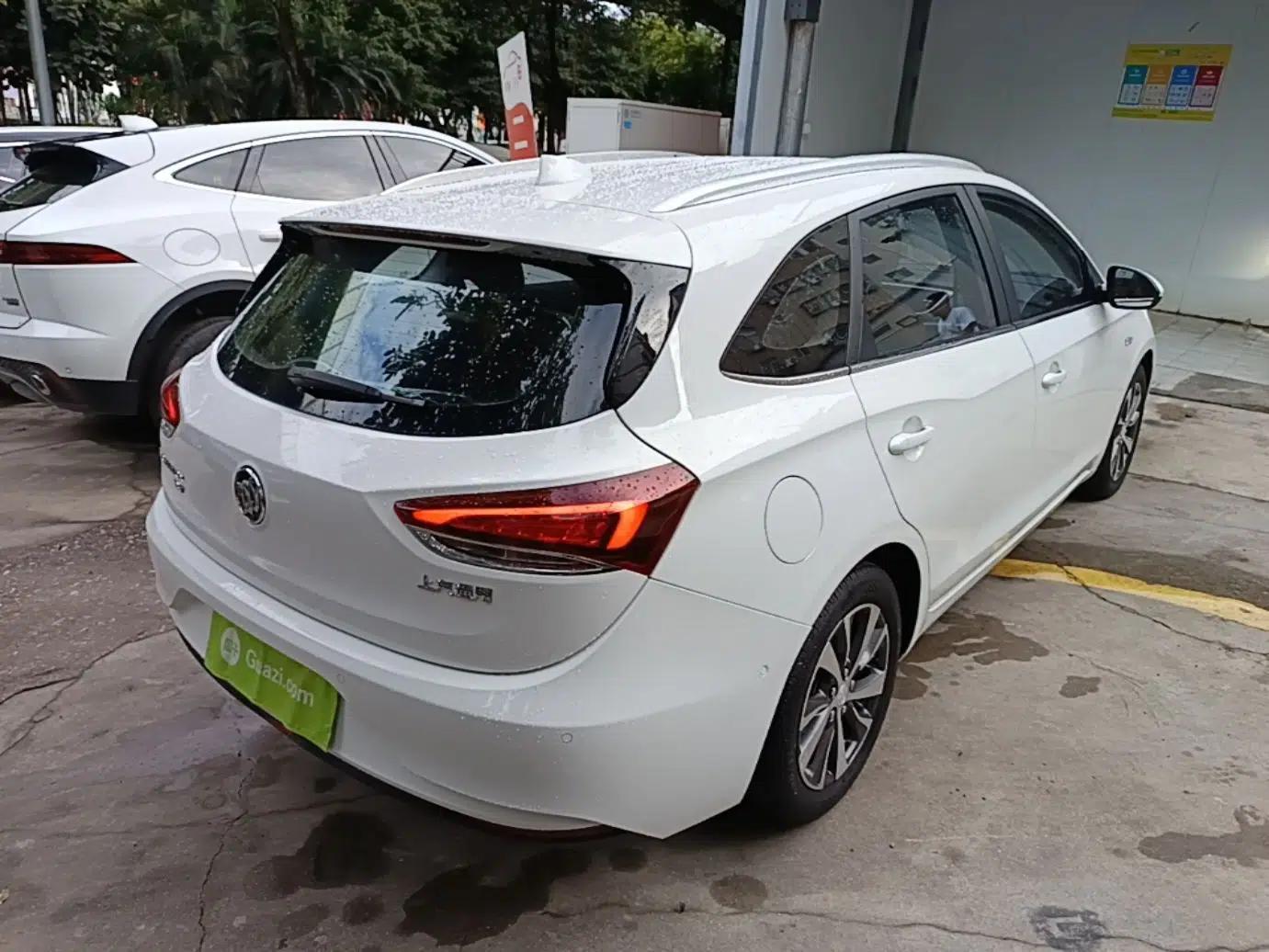 Buick Excelle GX 2018 18T Automatic Flagship Model — миниатюра 6