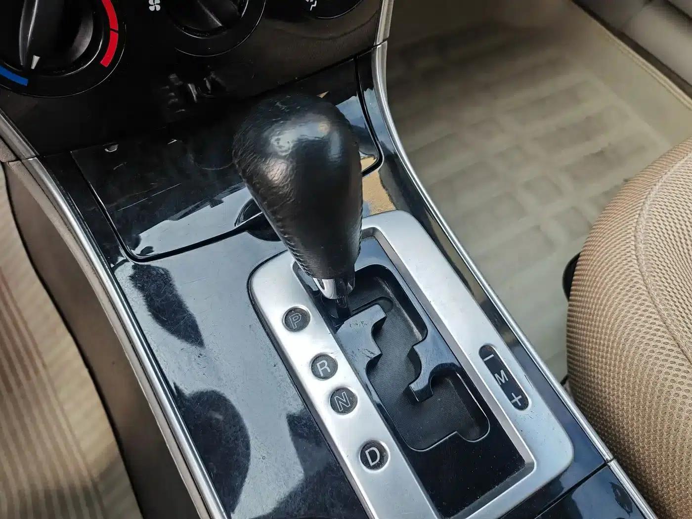 Mazda 6 2011 2.0L Automatic Fashion Edition — миниатюра 14
