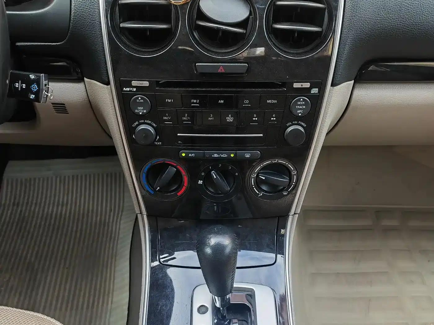 Mazda 6 2011 2.0L Automatic Fashion Edition — миниатюра 8