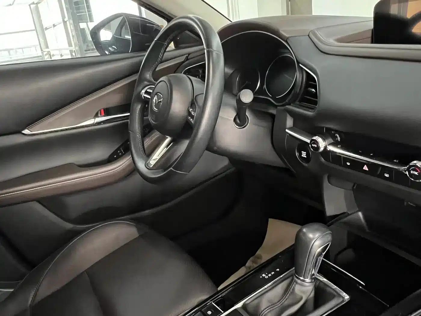 Mazda CX-30 2021 2.0L Automatic Comfort Edition — миниатюра 12