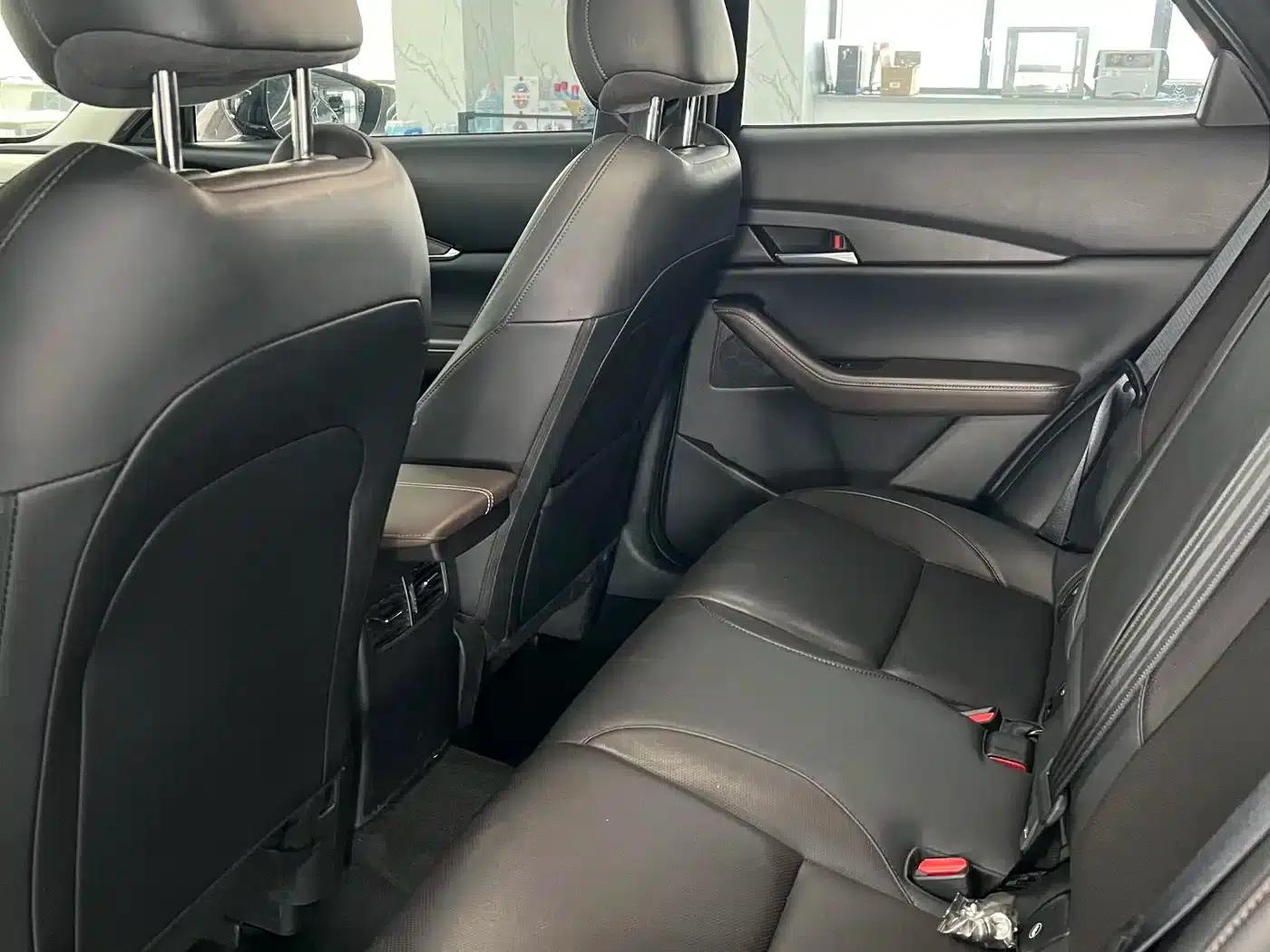 Mazda CX-30 2021 2.0L Automatic Comfort Edition — миниатюра 9