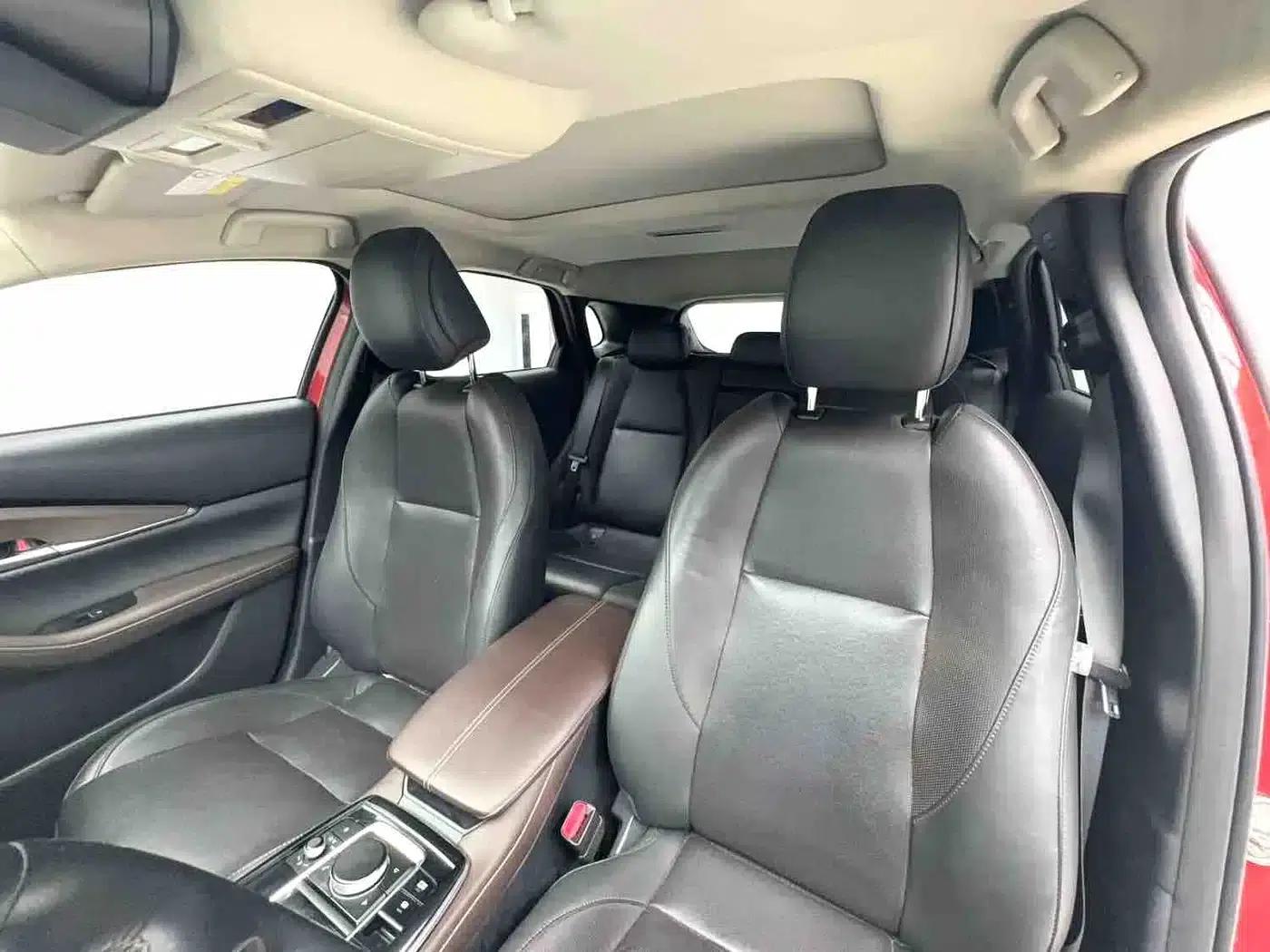 Mazda CX-30 2021 2.0L Automatic Premium Edition — миниатюра 16