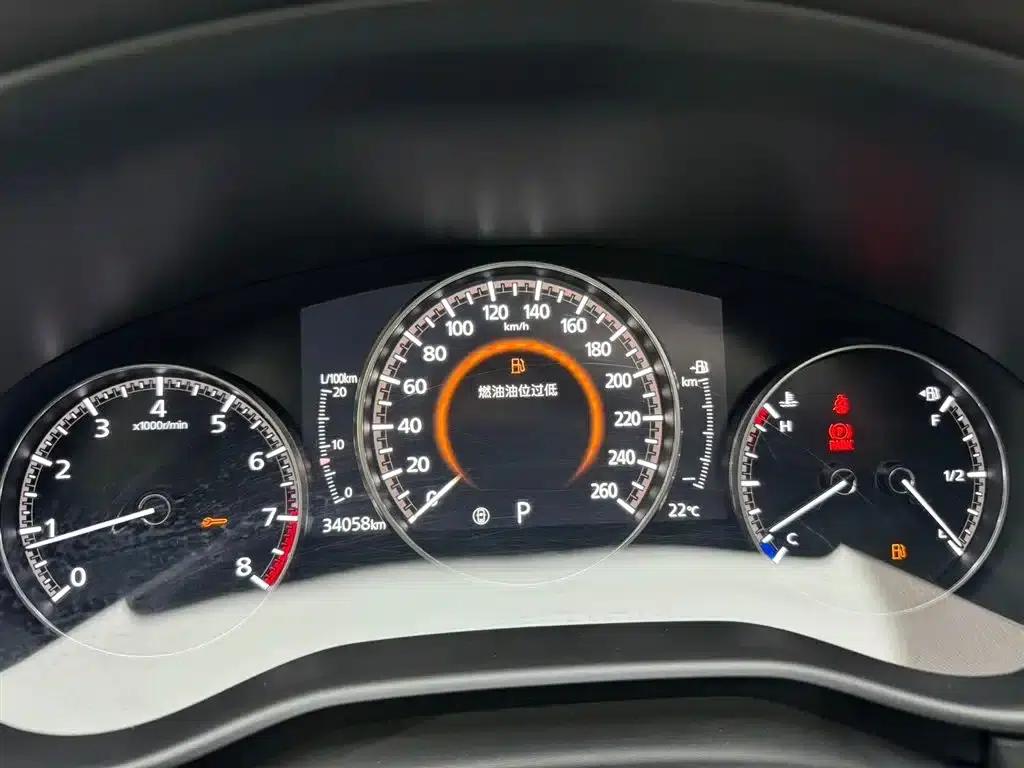 Mazda CX-30 2022 2.0L Automatic Premium Edition — миниатюра 12