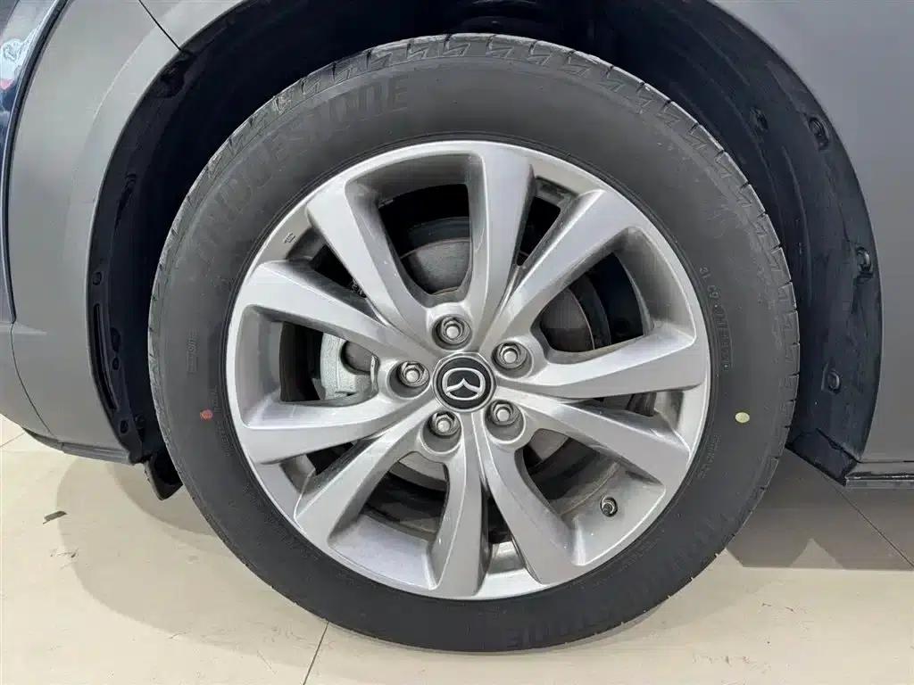 Mazda CX-30 2022 2.0L Automatic Premium Edition — миниатюра 16