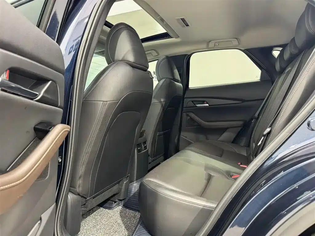 Mazda CX-30 2022 2.0L Automatic Premium Edition — миниатюра 8