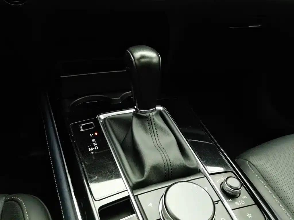 Mazda CX-30 2020 2.0L Automatic Comfort Edition — миниатюра 13