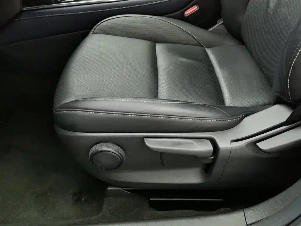 Mazda CX-30 2020 2.0L Automatic Comfort Edition — миниатюра 20