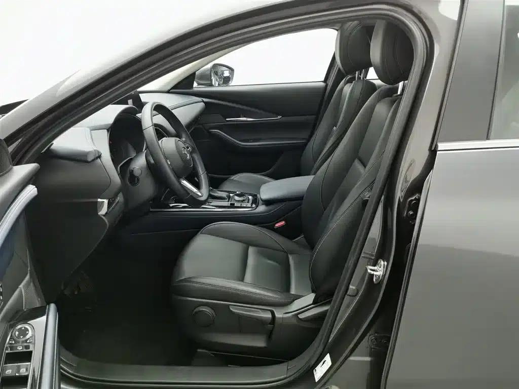 Mazda CX-30 2020 2.0L Automatic Comfort Edition — миниатюра 10