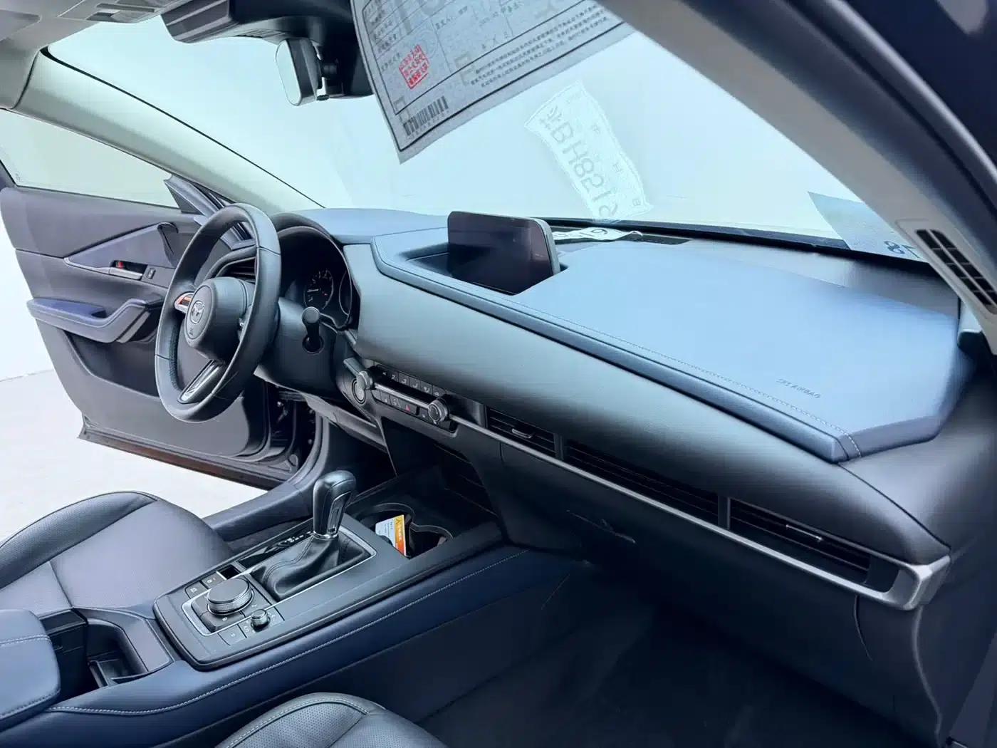 Mazda CX-30 2021 2.0L Automatic Premium Edition — миниатюра 15