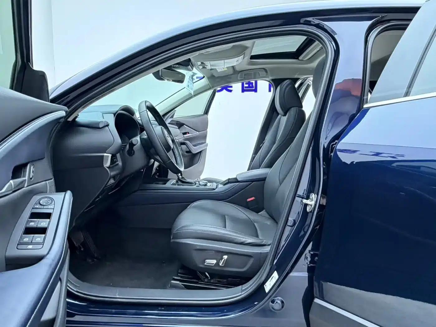 Mazda CX-30 2021 2.0L Automatic Premium Edition — миниатюра 5