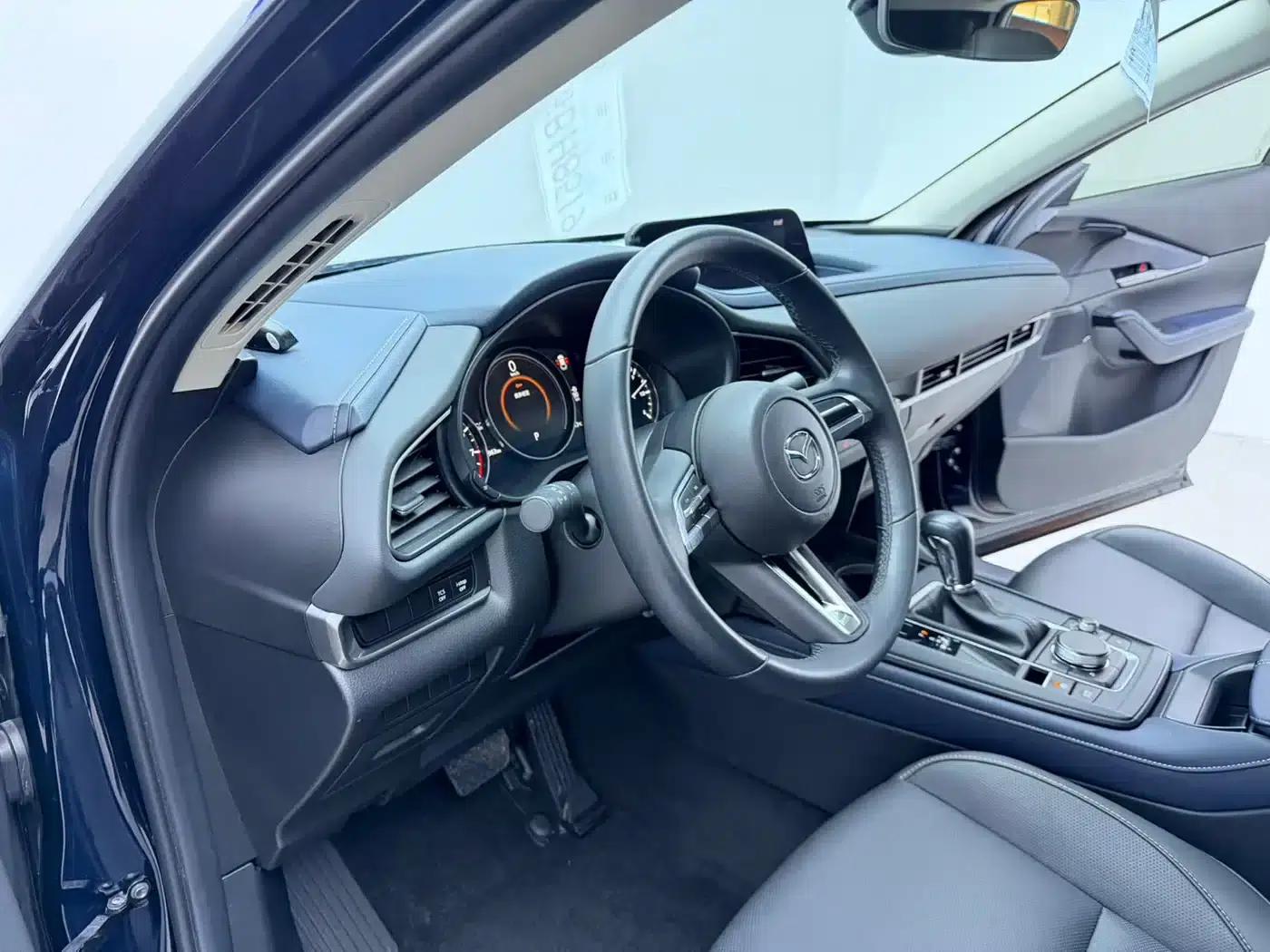 Mazda CX-30 2021 2.0L Automatic Premium Edition — миниатюра 10