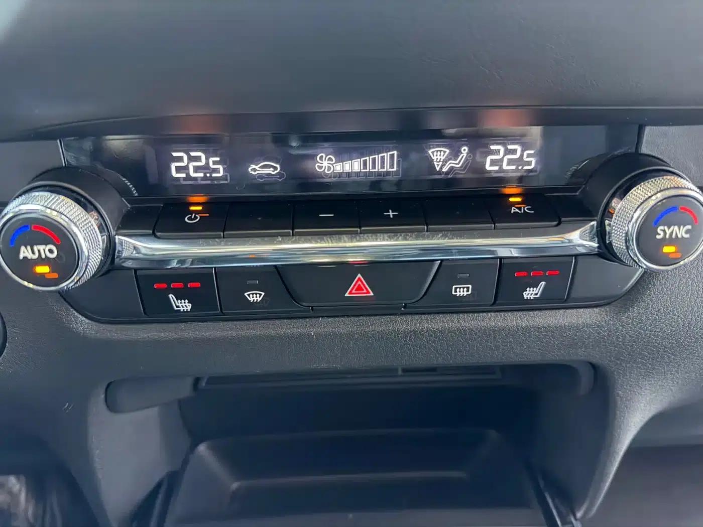 Mazda CX-30 2021 2.0L Automatic Premium Edition — миниатюра 14