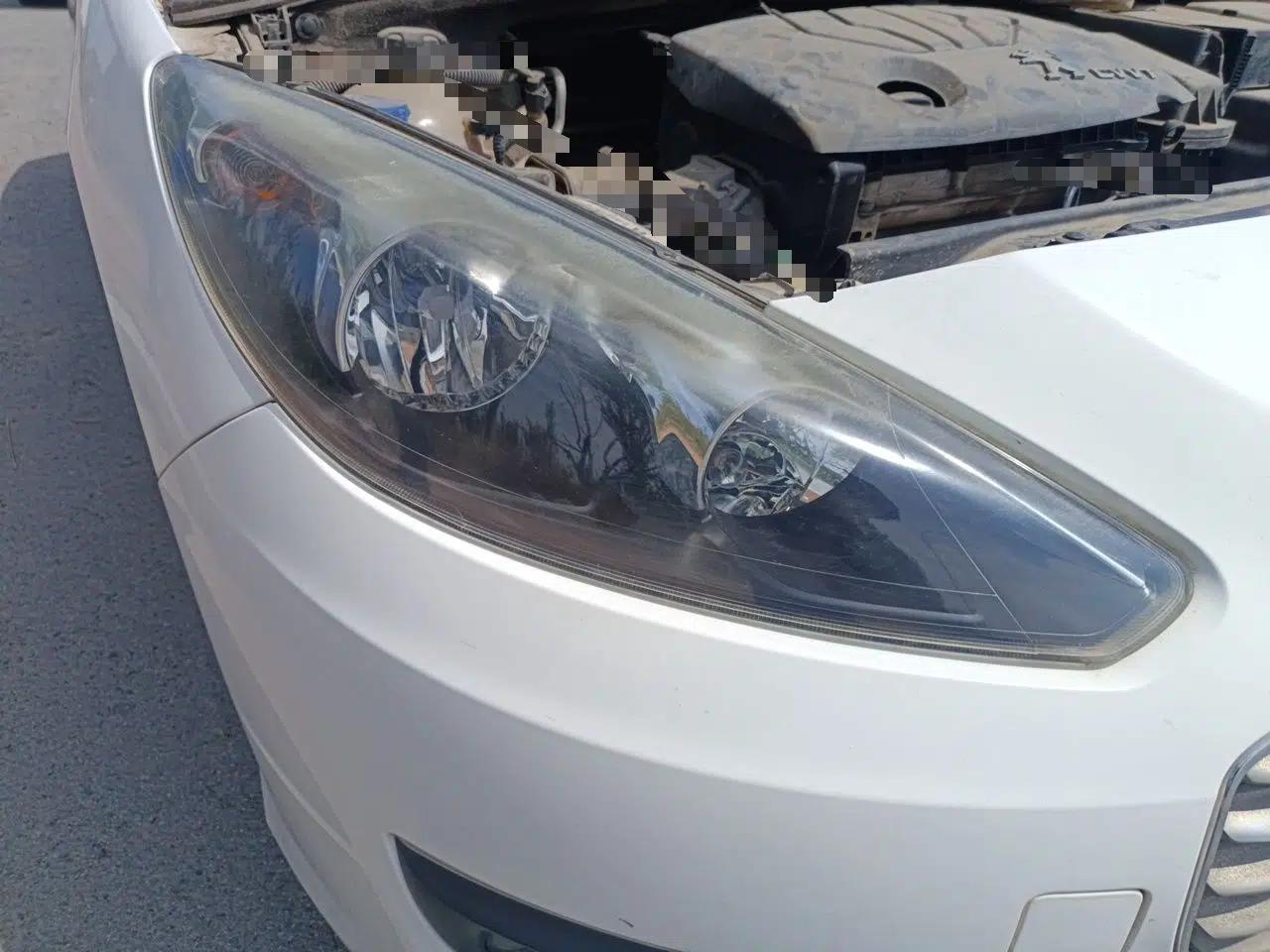 Peugeot 308 2013 1.6L Manual Fashion Model — миниатюра 7