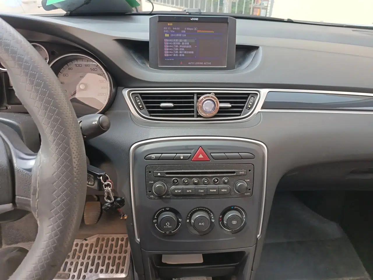 Peugeot 308 2013 1.6L Manual YouShang Model — миниатюра 14